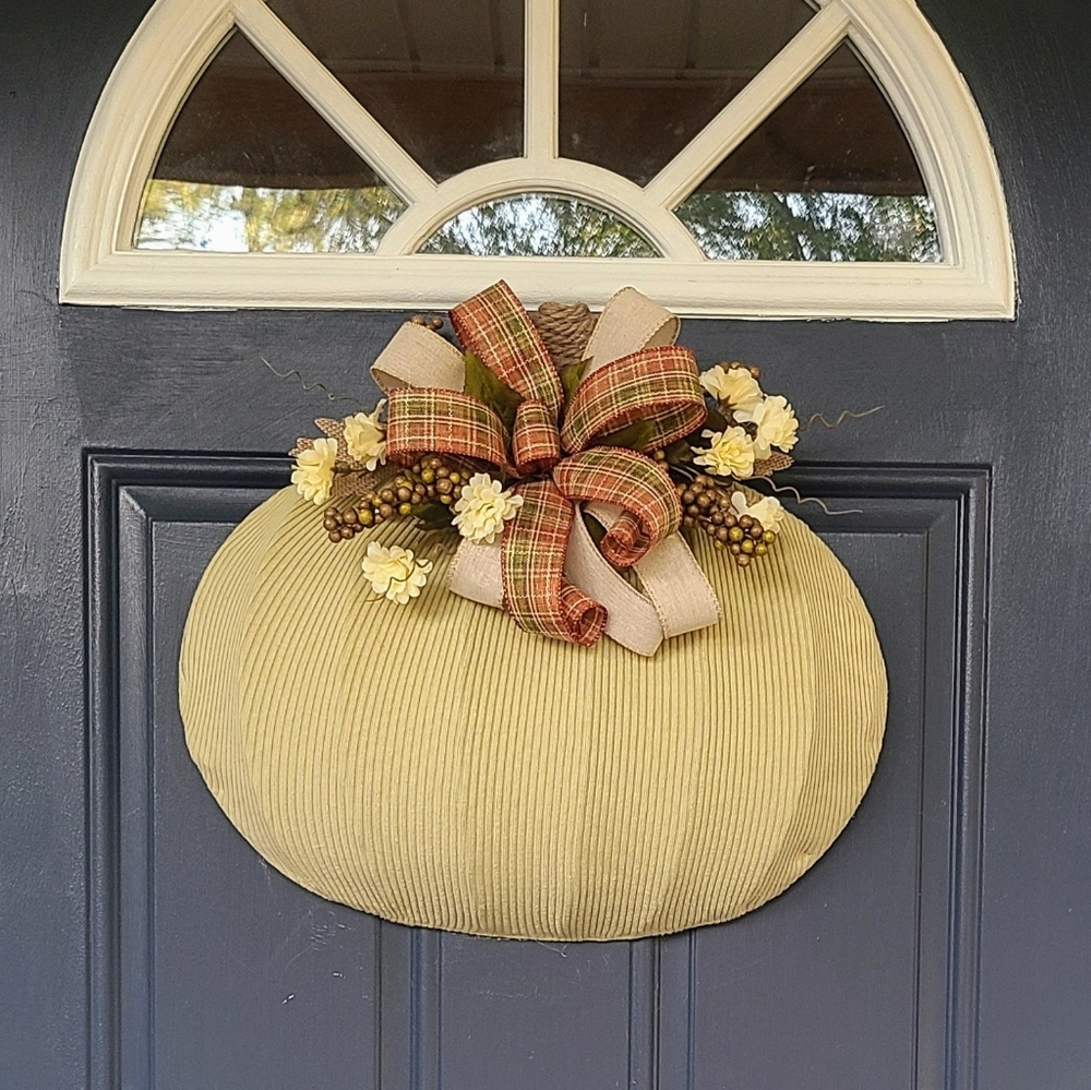 Fall pumpkin wreath